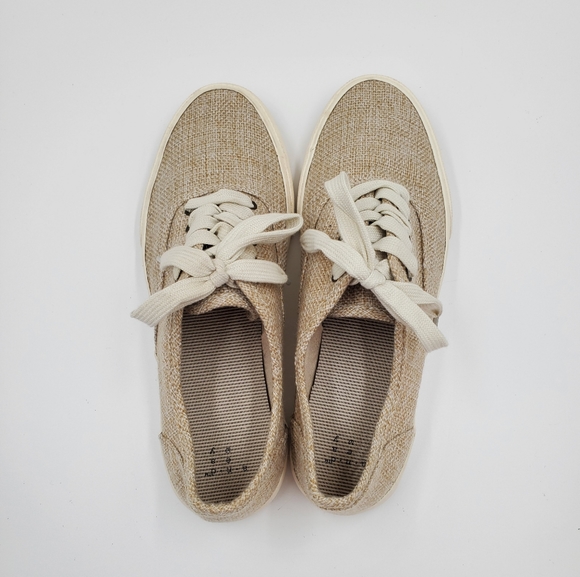 Canvas Laceup Sneaker - Picture 4 of 6